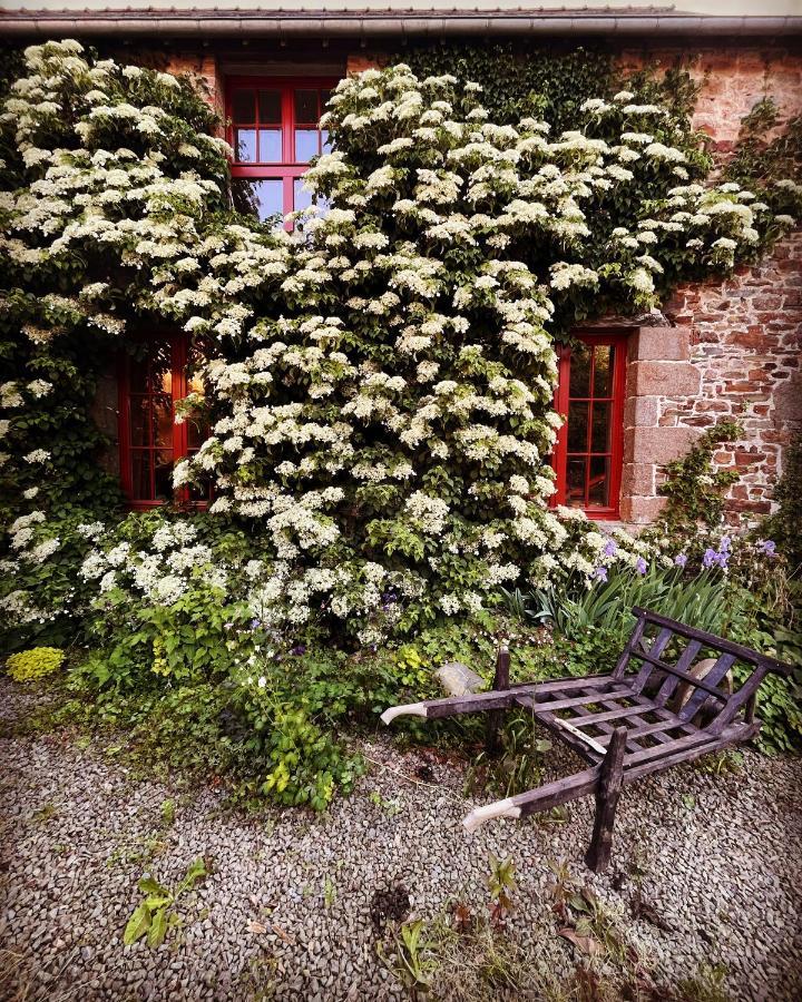 Domaine Du Tertre Ychot Hotel Dol-de-Bretagne Buitenkant foto